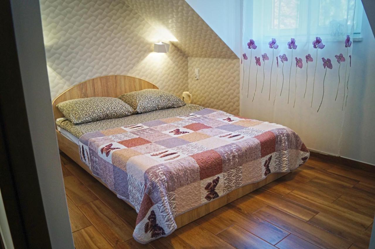 E&M Bed & Breakfast Mikołajki Екстериор снимка