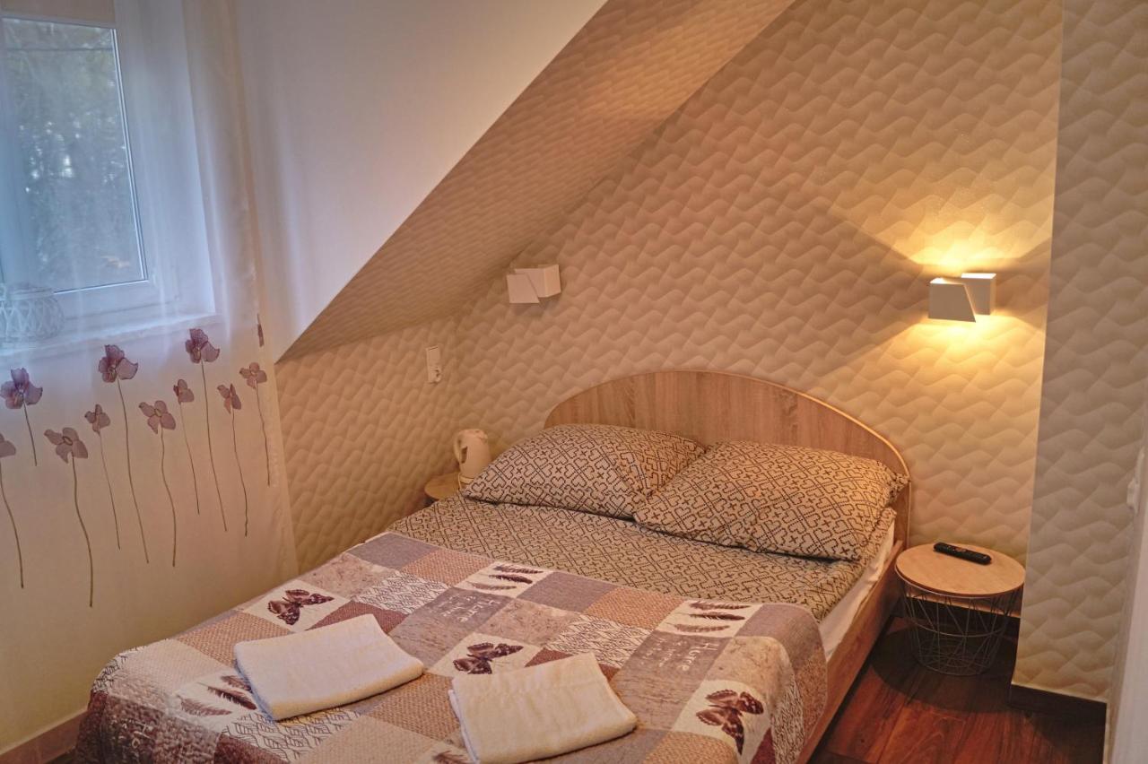 E&M Bed & Breakfast Mikołajki Екстериор снимка