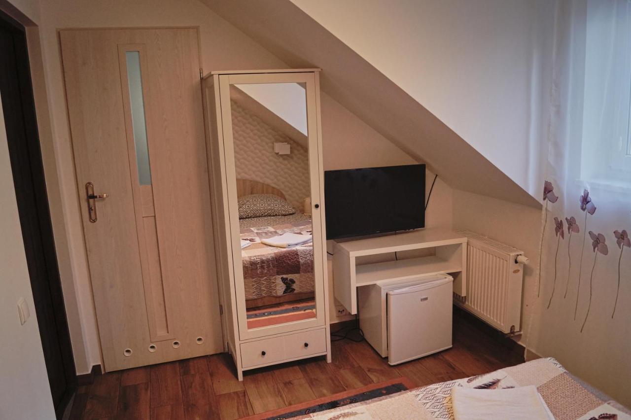 E&M Bed & Breakfast Mikołajki Екстериор снимка