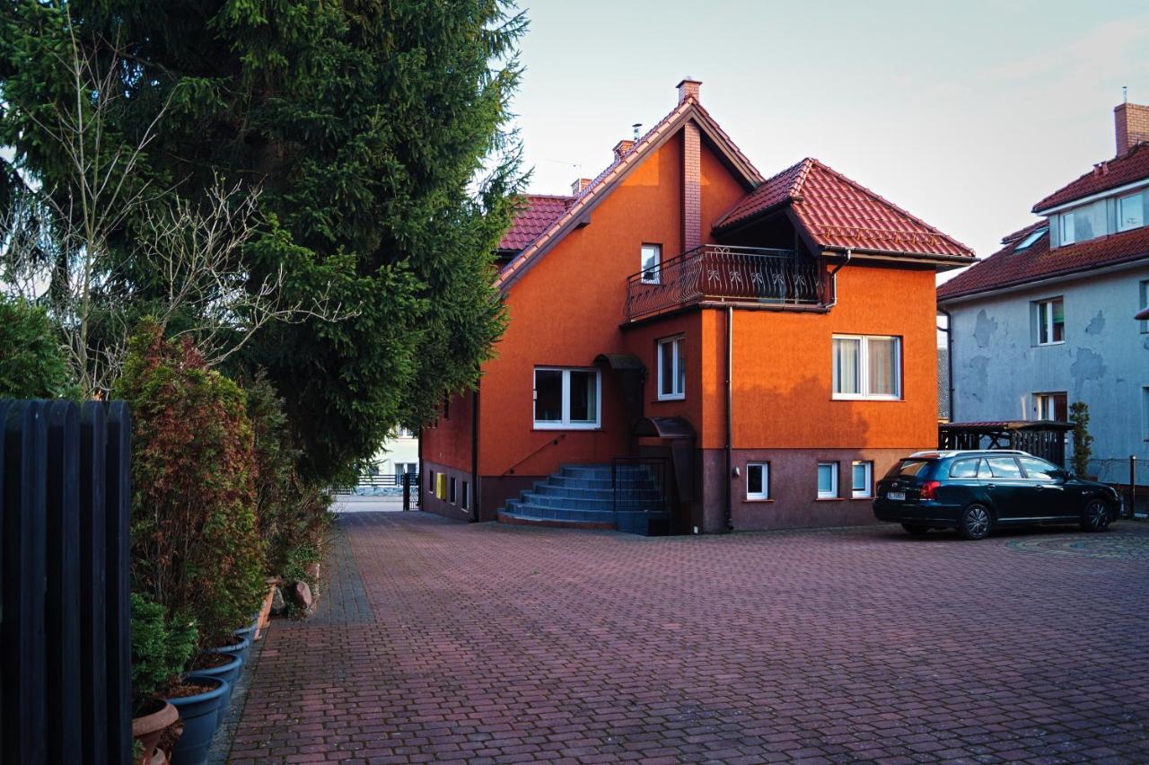 E&M Bed & Breakfast Mikołajki Екстериор снимка