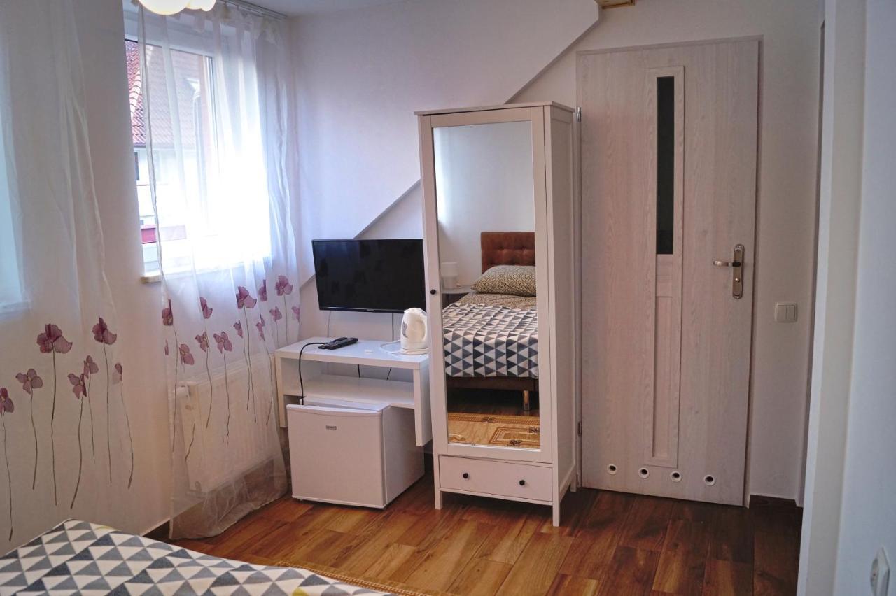 E&M Bed & Breakfast Mikołajki Екстериор снимка