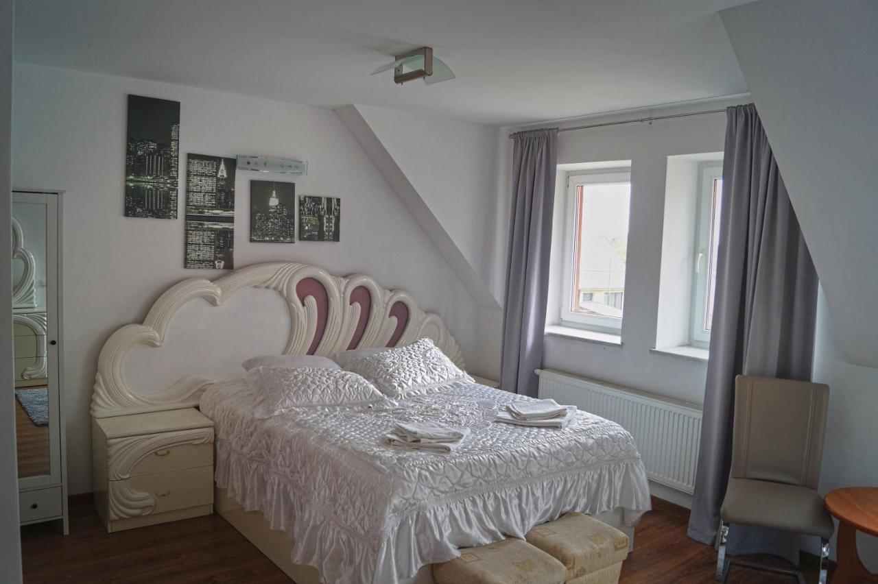 E&M Bed & Breakfast Mikołajki Екстериор снимка