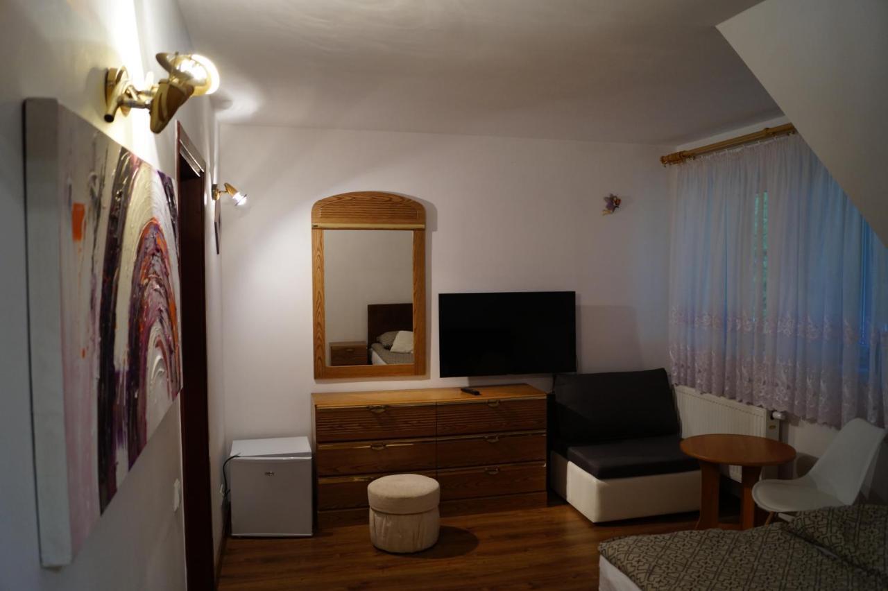 E&M Bed & Breakfast Mikołajki Екстериор снимка